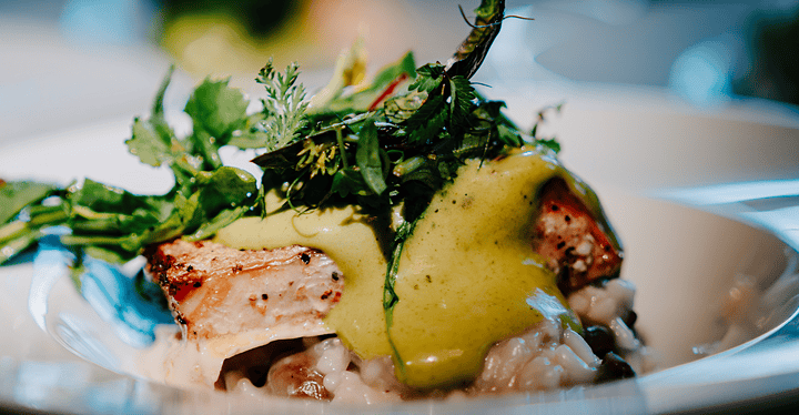 Gebratenes Fleisch auf Risotto mit gelber Sauce – Hauptgang Gala-Dinner Franken Classics 2026